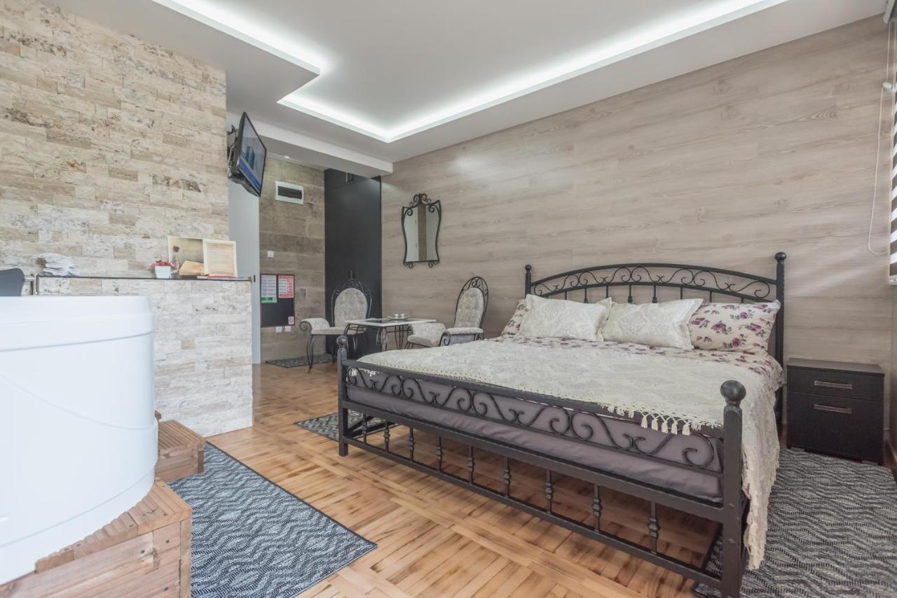 Onore Dell Amore Apartman Sa Djakuzijem Banja Koviljača Buitenkant foto