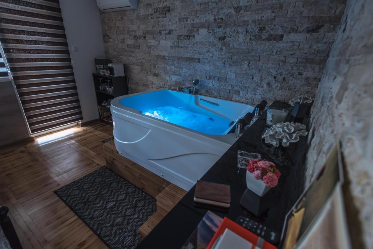 Onore Dell Amore Apartman Sa Djakuzijem Banja Koviljača Buitenkant foto
