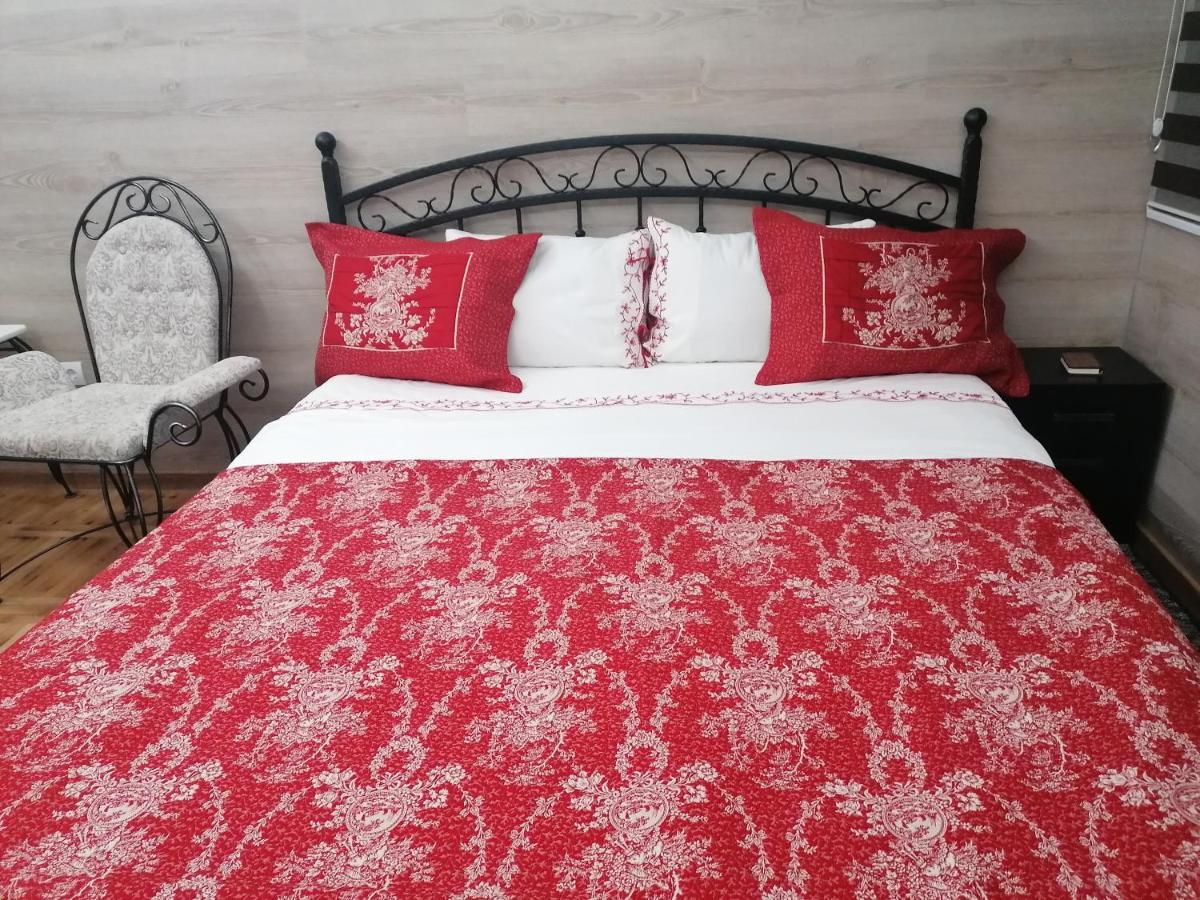 Onore Dell Amore Apartman Sa Djakuzijem Banja Koviljača Buitenkant foto