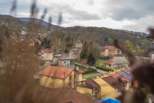 Onore Dell Amore Apartman Sa Djakuzijem Banja Koviljača Buitenkant foto
